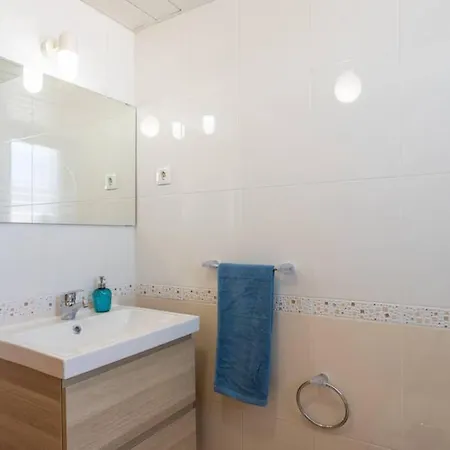 Apartment Avanti Alcantara Sol, Junto A La Playa Con Parking Gratis